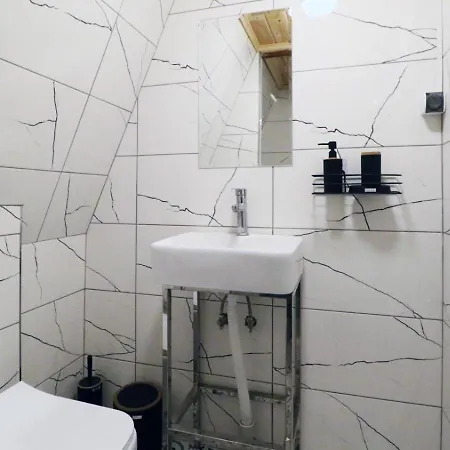 Irem 샬레 트라존